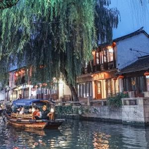 请问超市保安值夜班吗？谢谢！游戏画面